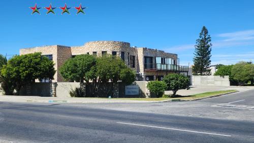 Struisbaai House | Stonehouse on Main