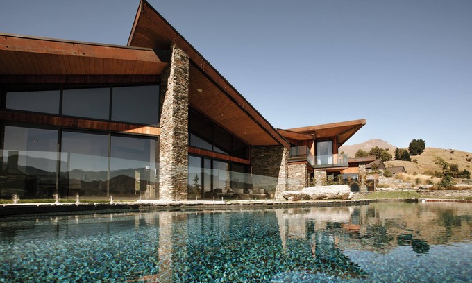 Lake Hayes Cabin | Stoneridge Estate