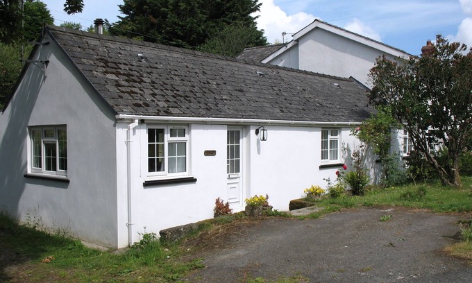 Narberth Cottage | Stoneyford Cottage, ideally located for exploring all of Pembrokeshire