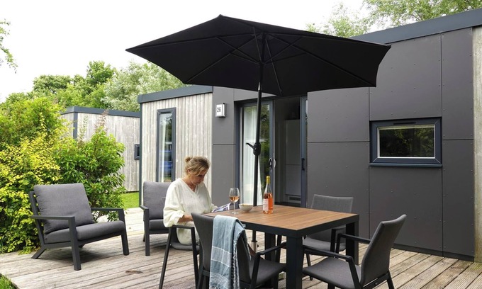 Sint Maartensvlotbrug Apartment | Strand49 Beach Bungalow with 2 bathrooms and modern decor