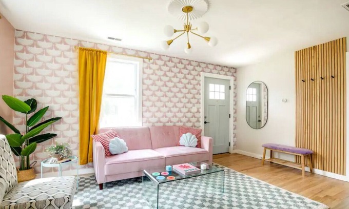 Richmond House | Strawberry Moon - Colorful Cottage w/ Pool