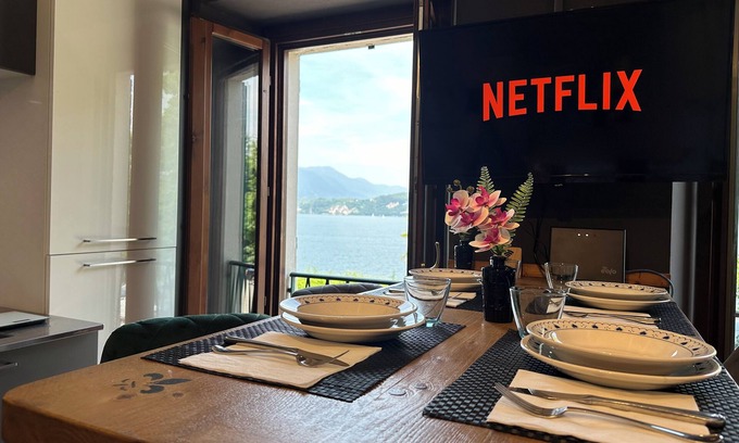 Stresa Apartment | [Stresa Lake View] with Private Beach