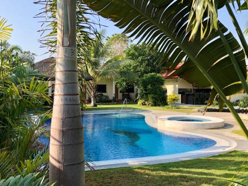 Bangued Hotel | Strutz Art Garden Resort