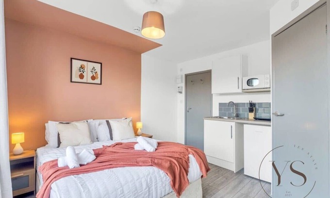 Stoke-on-Trent Apartment | Studio 2C Near Alton Towers & Longton Station