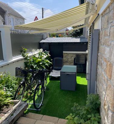 Parame Bed & Breakfast | STUDIO 3 Mn de la PLAGE Terrasse Vélos Proche de la ville fortifiée