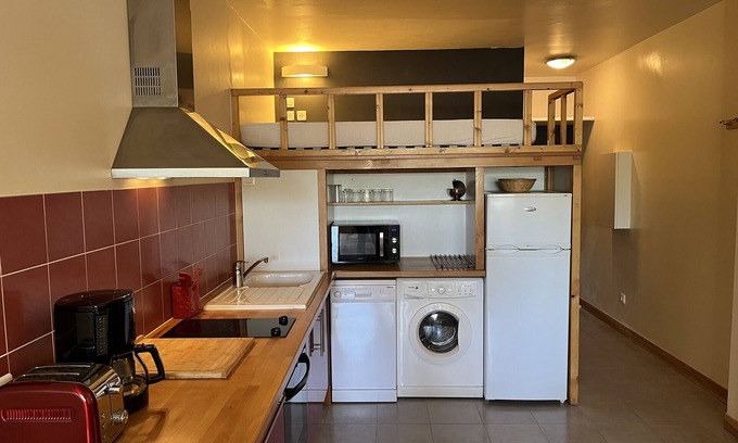 La Grande-Motte Apartment | Studio 30 m2 la grande motte town center 2 to 3people