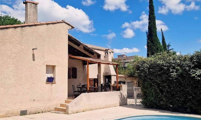 Vidauban Apartment | Studio 35m2 Avec Jacuzzi Privatif et Piscine Suite Parentale Avec sdb