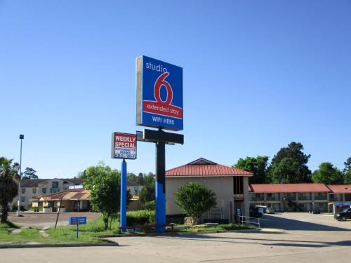 Huntsville Hotel | Studio 6-Huntsville, TX