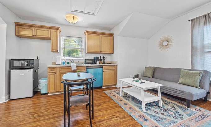Home Park Apartment | Studio Across Atlantic Station