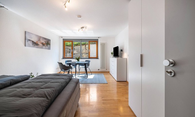 Rottenburg Apartment | Studio Apartment 'Ferienwohnung Hammer' with Wi-Fi