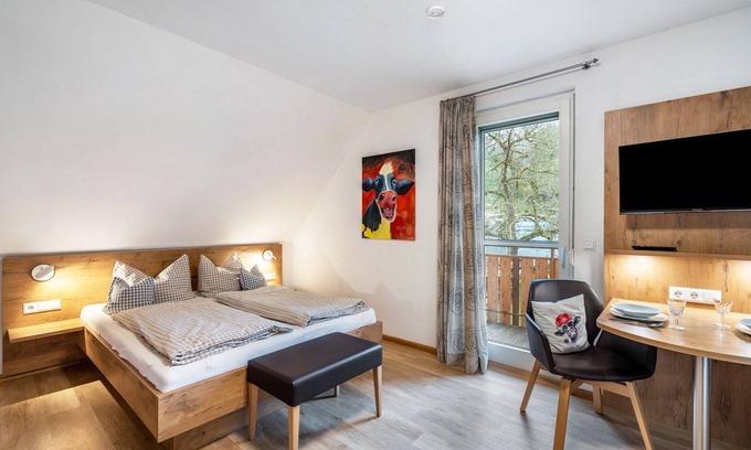 Winden im Elztal Apartment | Studio Apartment 'Ferienwohnung Morgensonne' with Shared Terrace, Shared Garden and Wi-Fi