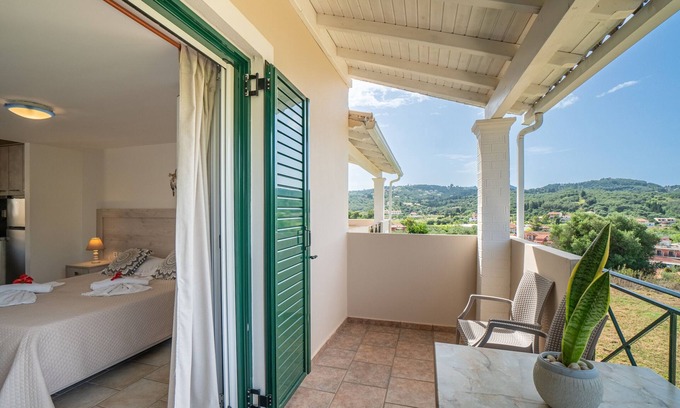 Arillas Apartment | Studio Apartment 'Premier Upstairs 6' with Sea View, Wi-Fi and Air Conditioning