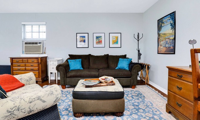 Fair Oaks Ranch Apartment | Studio apartment with golf course view halfway between SA and Boerne