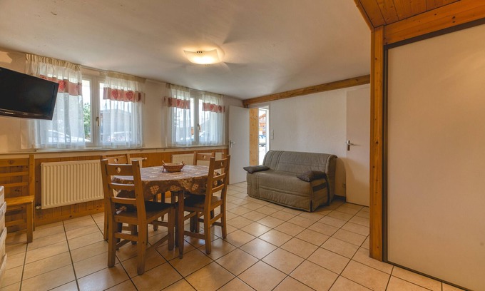 Jeux Apartment | Studio Apartment 'Chalet Crocus 32m2' with Private Terrace and Wi-Fi