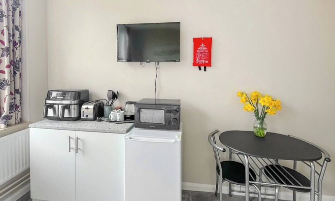 Hailsham Apartment | Studio Apartment 8 - UK48708