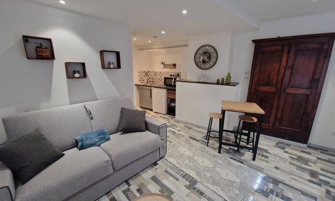 Tourtour Apartment | Studio au Cœur du Village
