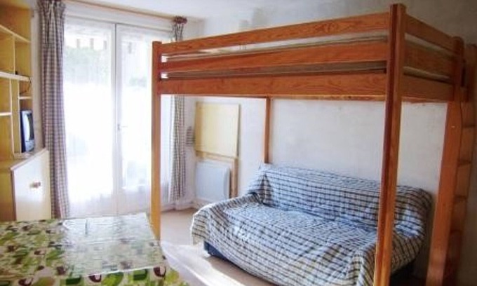 Esquieze-Sere Apartment | Studio cabin for 2 with parking in Esquièze-Sère