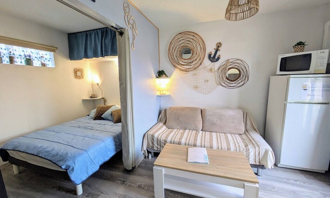 Marseillan Apartment | Studio Calme & Agréable Avec Coin Nuit & Grande Terrasse