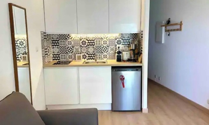 Bastide Giraud Apartment | Studio Climatisé Avec Jardin, Tennis et Piscine