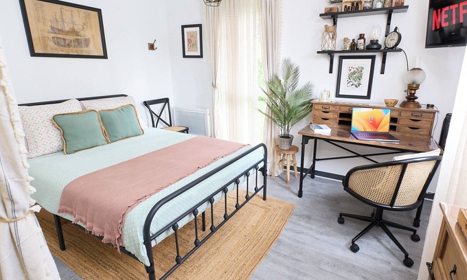 Blois Apartment | Studio Cosy tout équipé Wifi parking Proche Centre-ville et Châteaux de la Loire