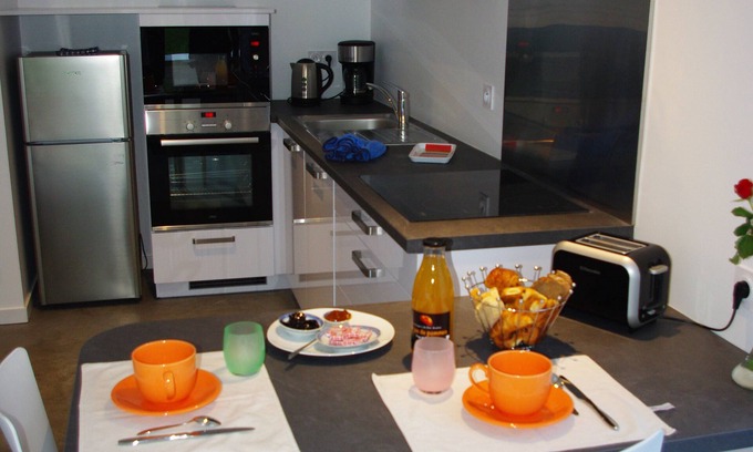 Perros-Guirec Apartment | Studio de Standing &Proximité Plages 800M & 300M Commerces et port