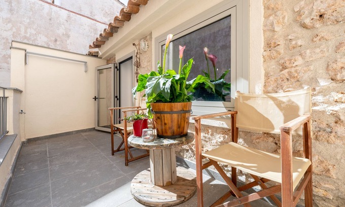 L'Hospitalet de l'Infant Apartment | Studio Apartment "El Nido 14 Colibrí" with Balcony & Wi-Fi