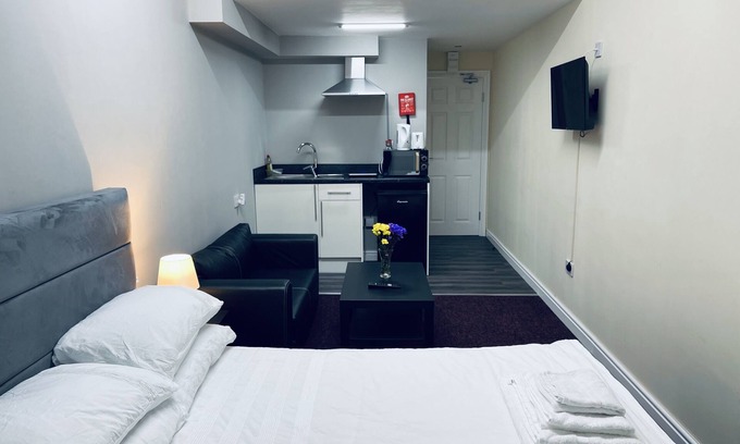 Levenshulme Apartment | Studio Flats