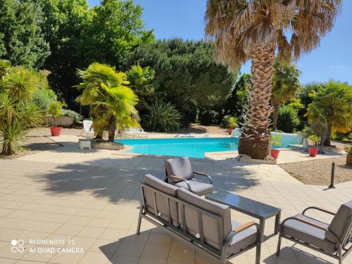 Saint-Maixent-sur-Vie Apartment | Studio Gîtes des Colombières Piscine & Spa
