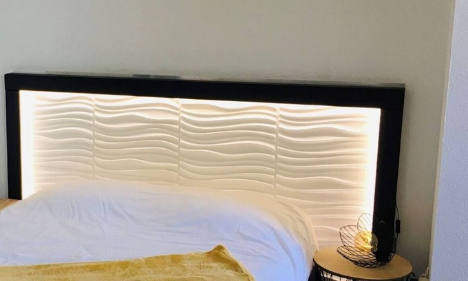 Equemauville Apartment | STUDIO I - HEATED POOL, PARKING AND FREE WIFI