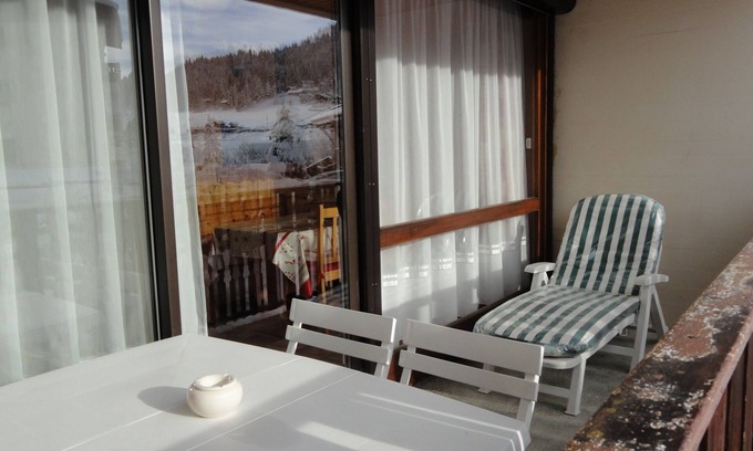 Les Carroz-d'Araches Apartment | Studio in the center of Les Carroz