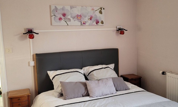 Poullaouen House | Studio in the heart of the Monts d'Arrés, 1 hour from the sea and the most beautiful beaches.