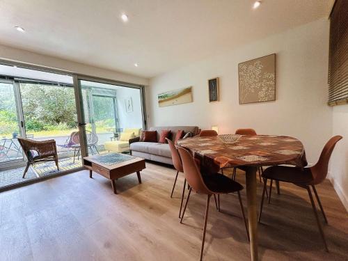 Le Pouliguen Apartment | Studio lumineux proche plage, bois, marché - 4 pers, parking, animaux acceptés - FR-1-245-207