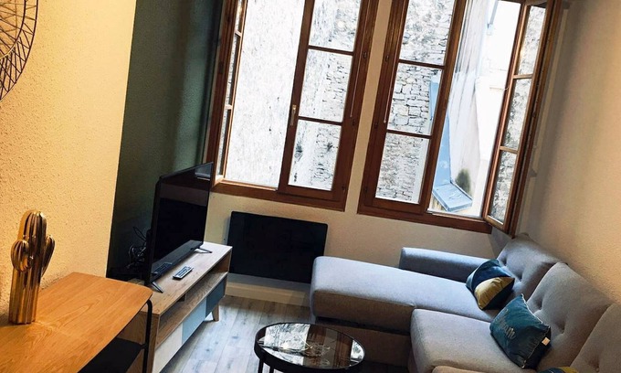 Besancon Apartment | Studio N ° 202 Furnished Besançon 15 Rue Battant