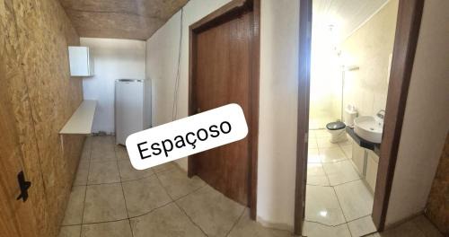 Alto Esplanada Apartment | Studio na area central com ar condicionado, banheiro privado