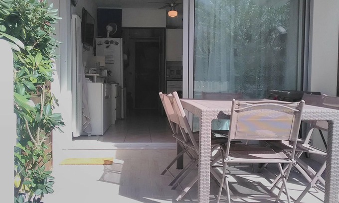 La Grande-Motte Apartment | STUDIO NEAR LAKE PONANT