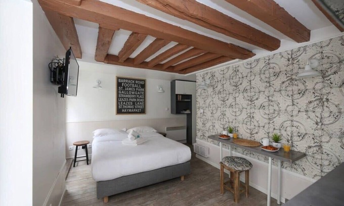 Vivienne Apartment | Studio parisien 20m2 en face du musee Grevin - 2P