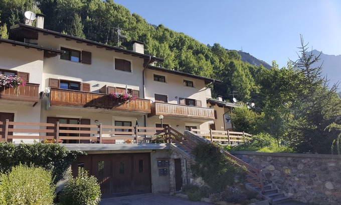 Isolaccia Apartment | STUDIO STUDIO BETWEEN BORMIO AND LIVIGNO