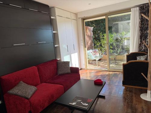 Cannes Apartment | Studio tout confort au calme avec jardin proche Cannes