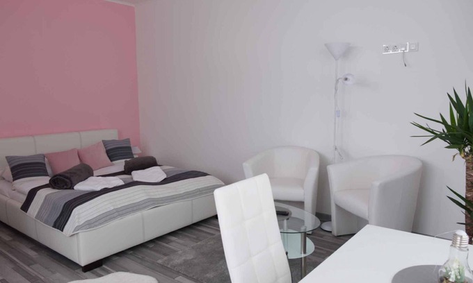 Bukfurdo Apartment | Studio very close to the thermal bath