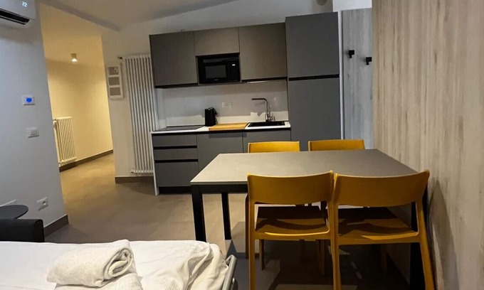 Martignano Apartment | Studio with balcony - BILO APARTMENTS