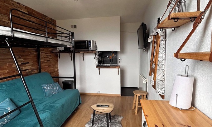 Villarembert Apartment | Studio with mountain view, direct access to the slopes