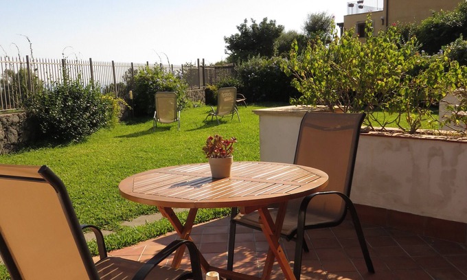 Santa Tecla Apartment | Studio with private terrace, sea view pool and wifi