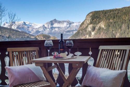 Les Houches Apartment | Studio with view, 100m to slopes and near Chamonix