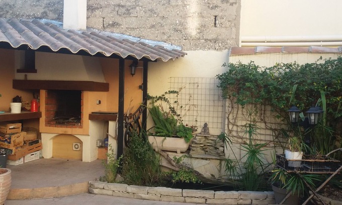 Rognac Cottage | studion for the holidays
