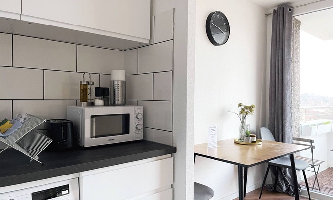Osnabrueck Apartment | Studios with breathtaking view I home2share