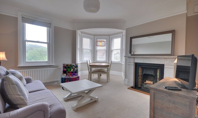 Westbourne Cottage | Studland Retreat - an apartment that sleeps 6 guests in 3 bedrooms