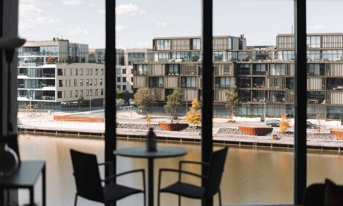 Kingston Apartment | Stunning 1-Bed Above Foreshore with Water Views