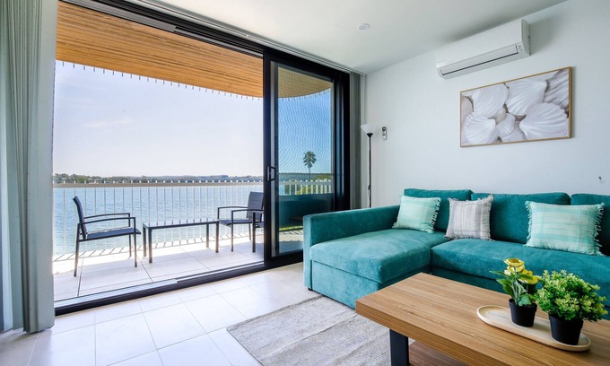 Batemans Bay Apartment | Stunning 1-Bed Bayside Apartment with Superb Views