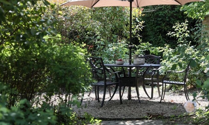 Upper Oddington House | Stunning 2 bed 2 ensuite cottage - excellent local pub