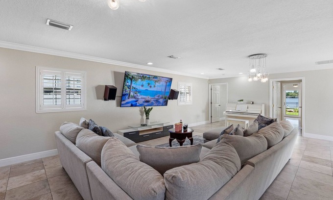 Egypt Lake-Leto House | Stunning 5-Bedroom Lakefront Retreat!